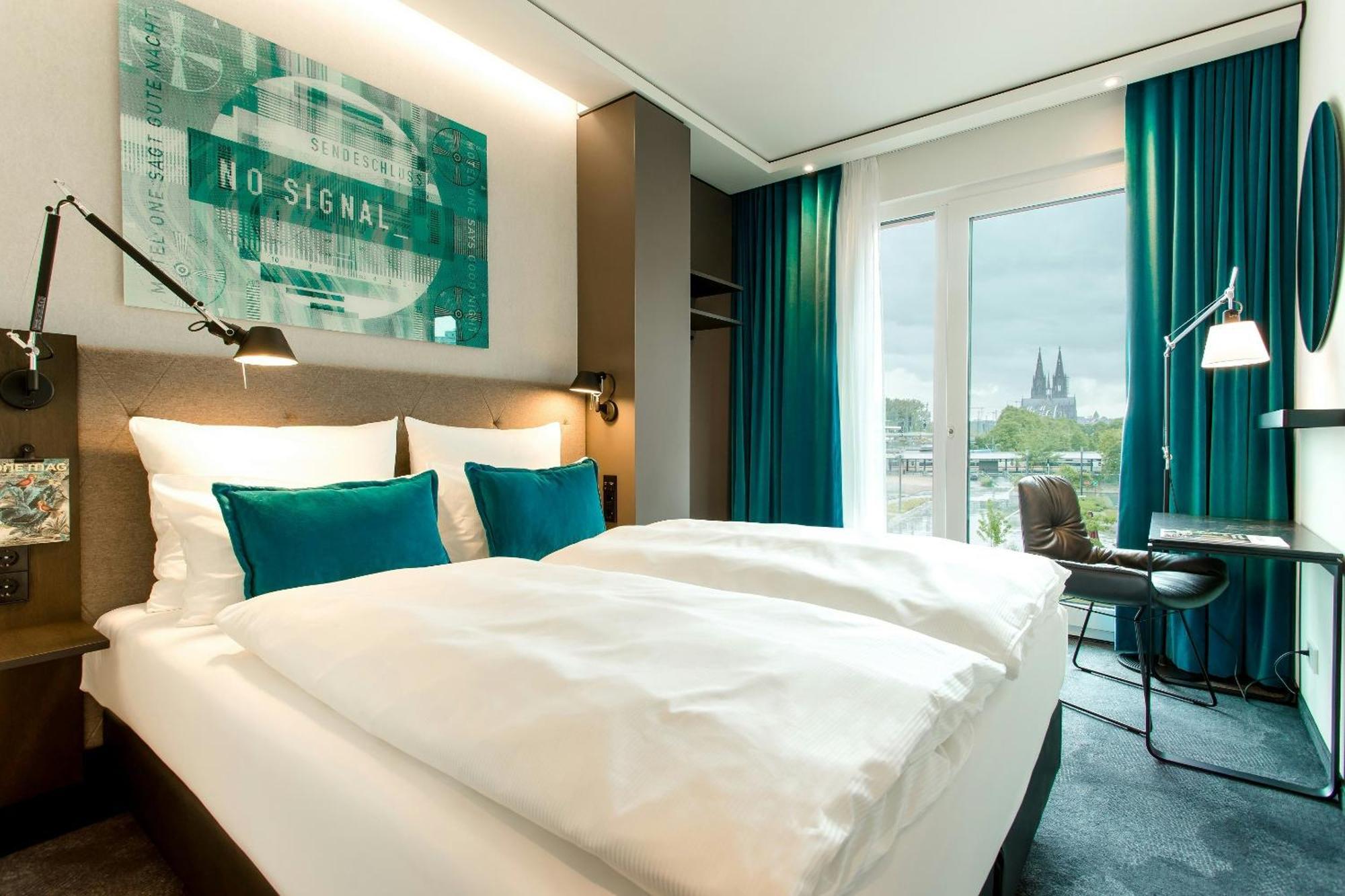 Motel One Koeln-Messe Exterior photo
